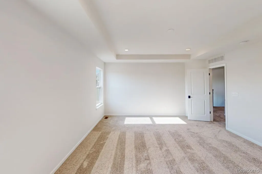 61887 Hevel Lane Washington Township MI 48094