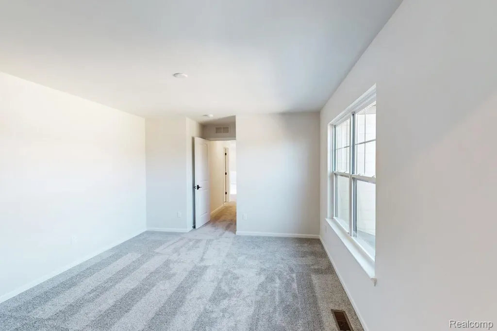 61887 Hevel Lane Washington Township MI 48094