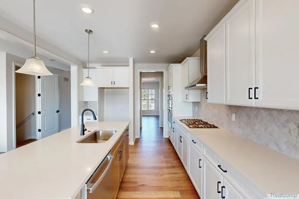 61887 Hevel Lane Washington Township MI 48094
