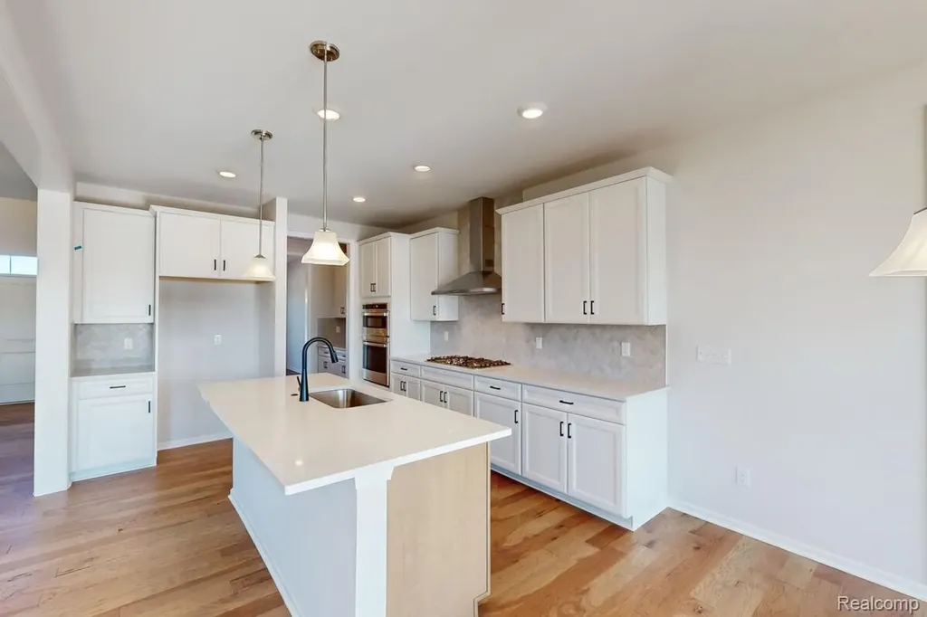 61887 Hevel Lane Washington Township MI 48094