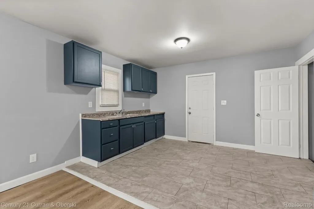15840 Dexter Avenue Detroit City MI 48238