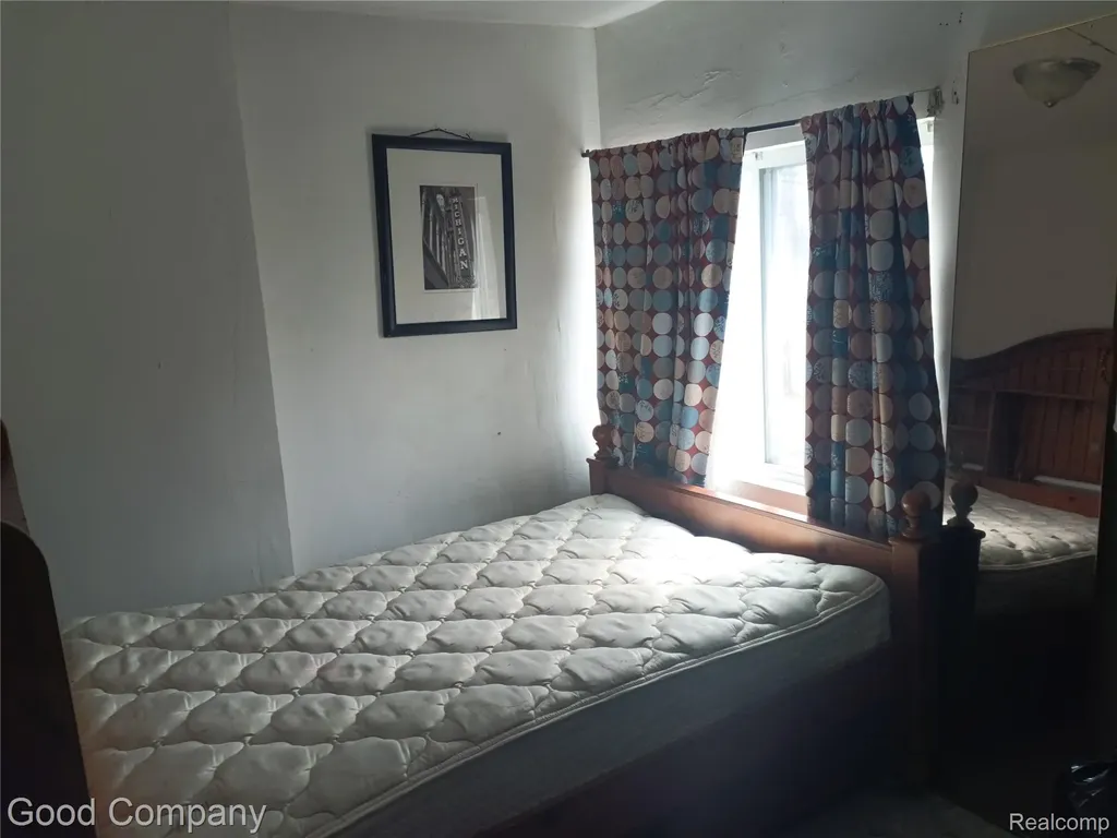 16508 Strathmoor Street Detroit City MI 48235