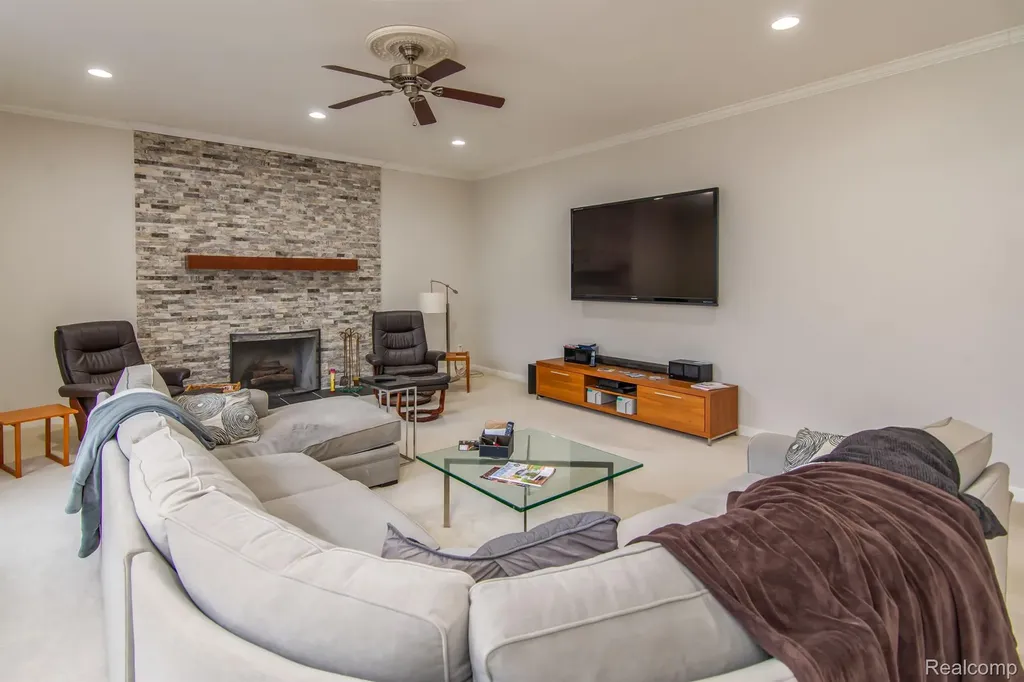 4090 Perryville Road Groveland Township MI 48462