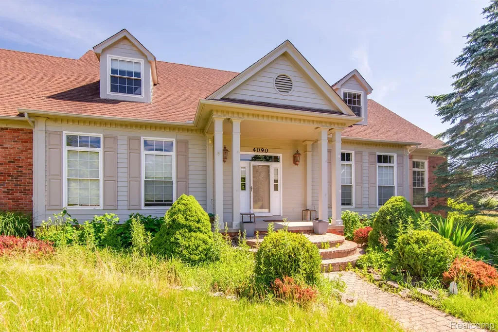 4090 Perryville Road Groveland Township MI 48462