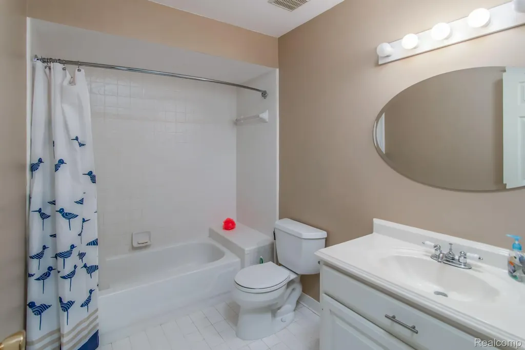 4090 Perryville Road Groveland Township MI 48462
