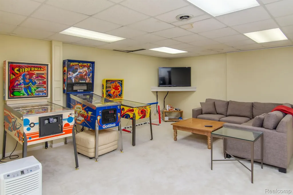 4090 Perryville Road Groveland Township MI 48462