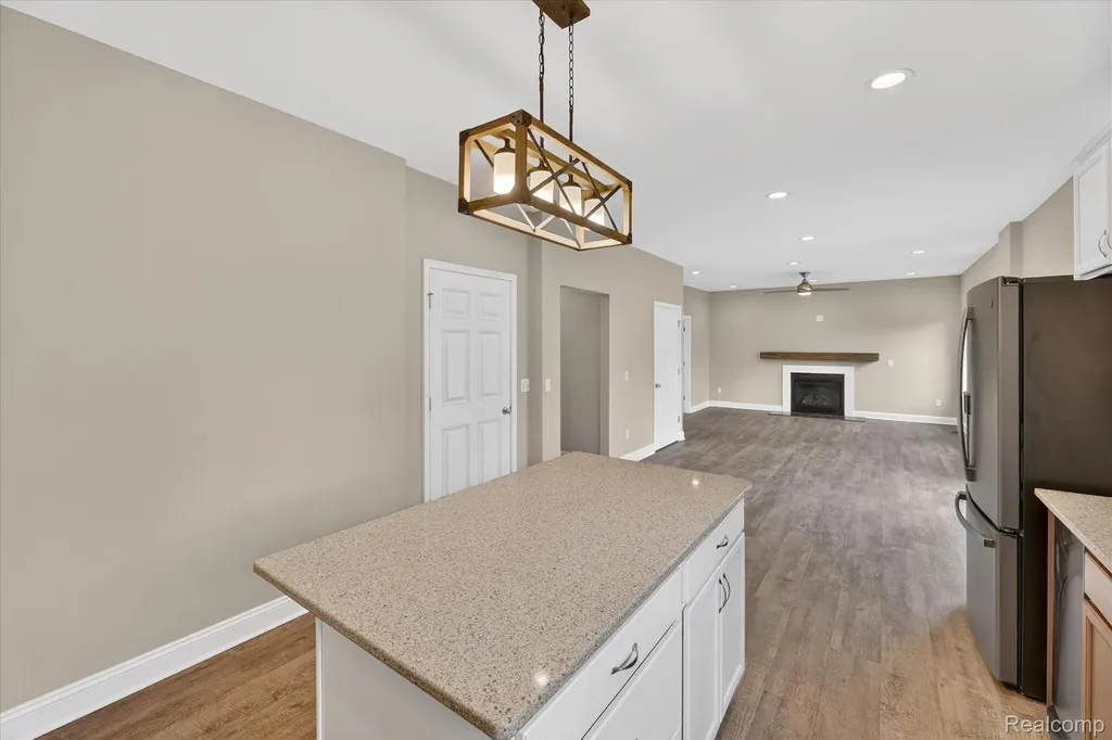 14131 Eastview Drive Fenton Charter Township MI 48430