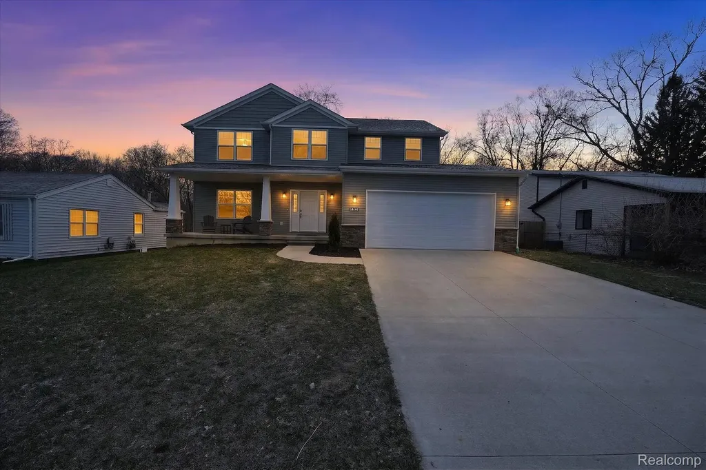 14131 Eastview Drive Fenton Charter Township MI 48430