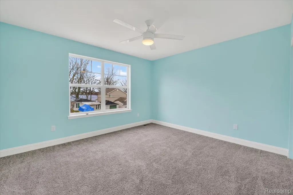 14131 Eastview Drive Fenton Charter Township MI 48430