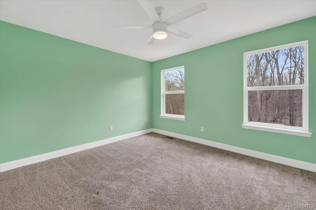 14131 Eastview Drive Fenton Charter Township MI 48430