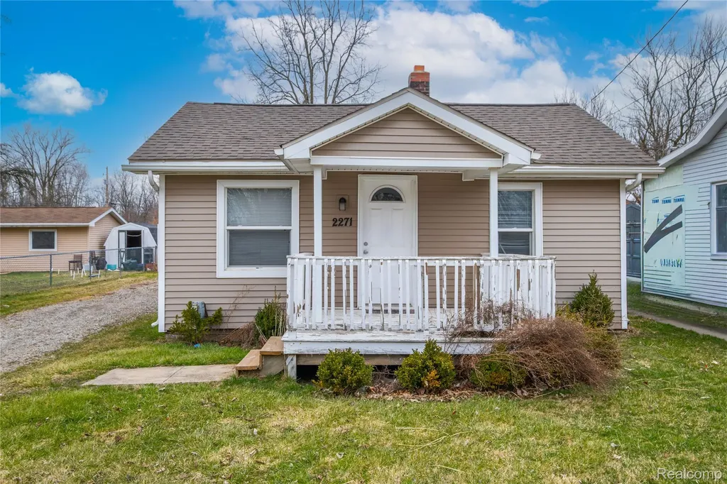 2271 Kenneth Street Burton City MI 48529