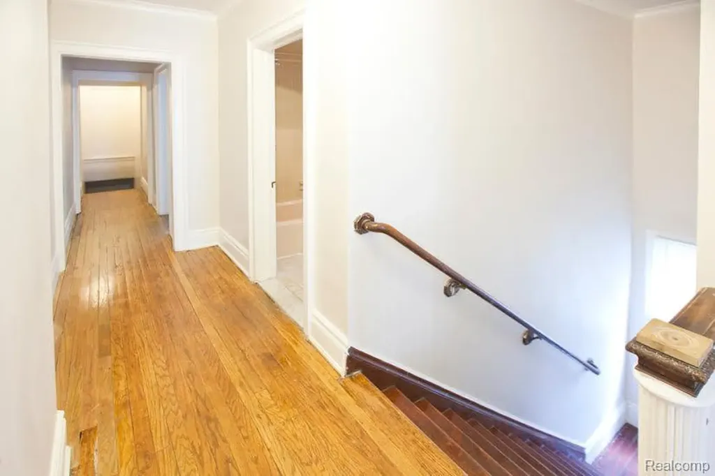 7880 Van Dyke Place Detroit City MI 48214