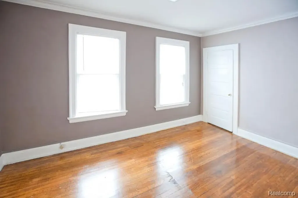 7880 Van Dyke Place Detroit City MI 48214