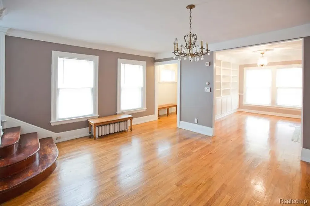 7880 Van Dyke Place Detroit City MI 48214