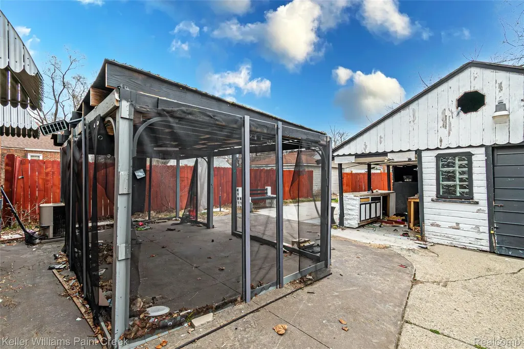 15306 Asbury Park Detroit City MI 48227