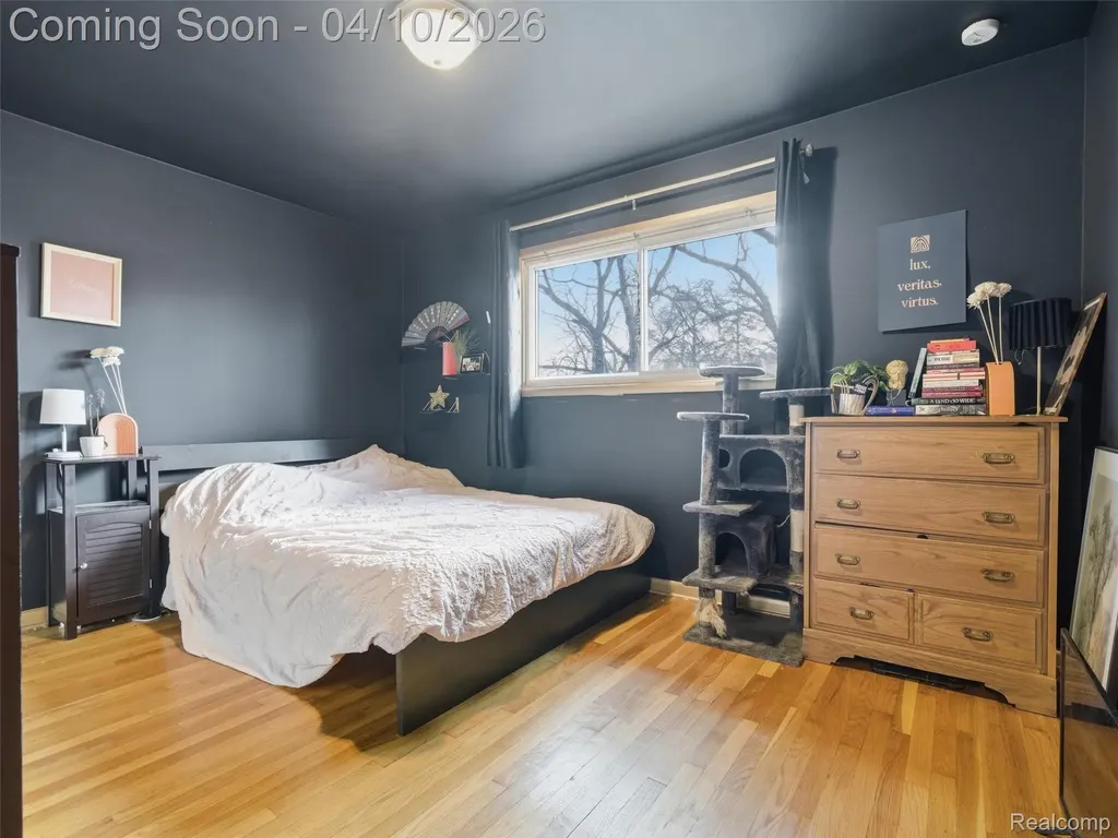 1222 E Lincoln Avenue Royal Oak City MI 48067