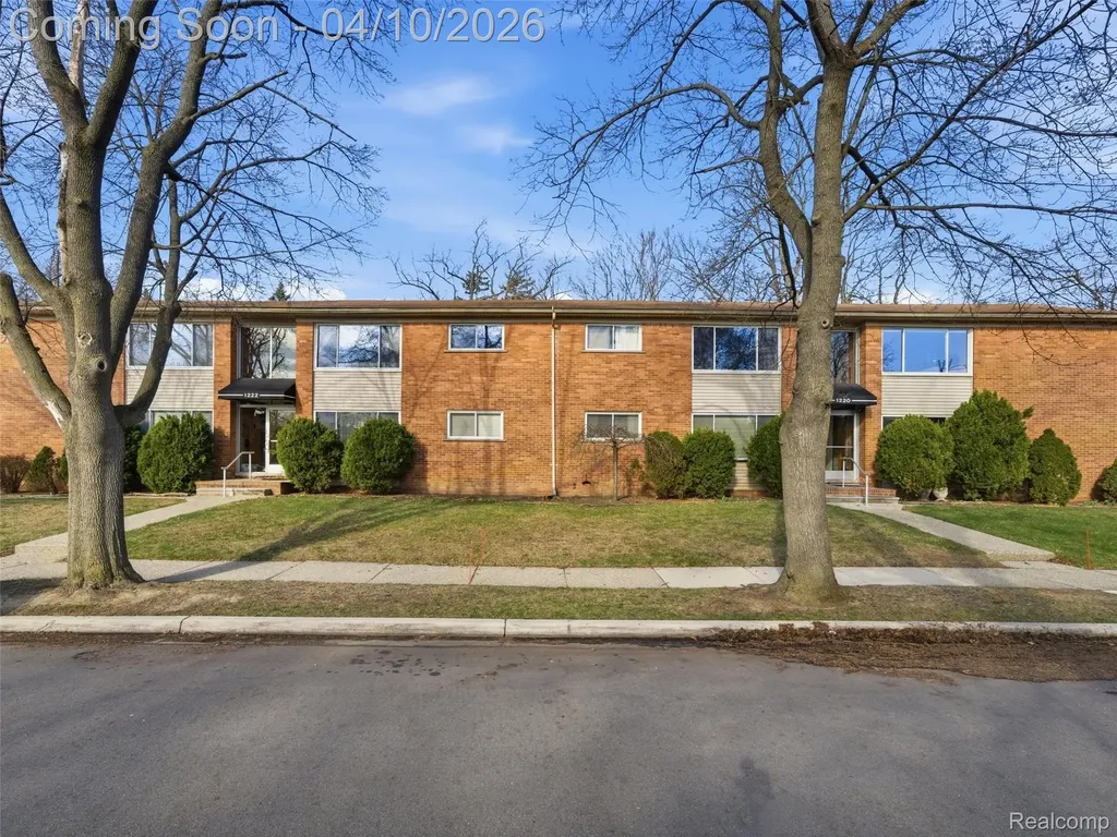 1222 E Lincoln Avenue Royal Oak City MI 48067