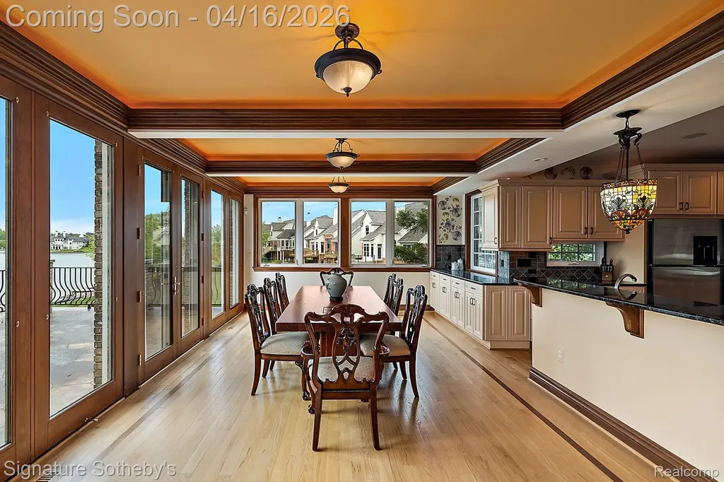 10611 Lighthouse Point Green Oak Township MI 48178