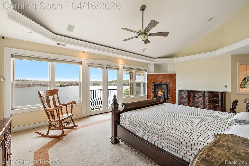 10611 Lighthouse Point Green Oak Township MI 48178