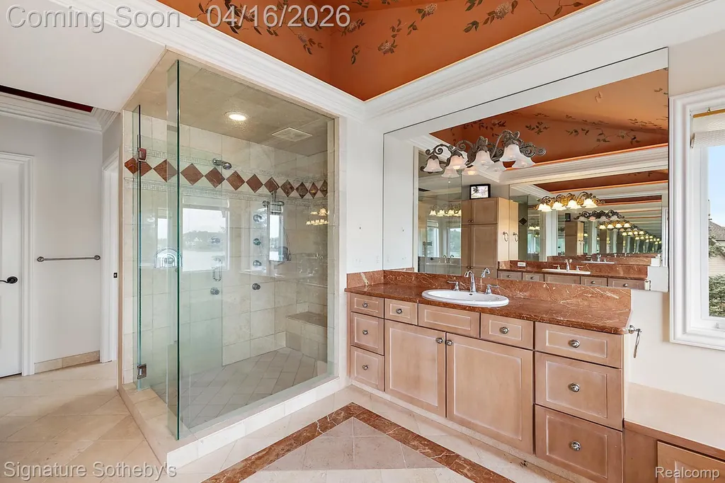 10611 Lighthouse Point Green Oak Township MI 48178