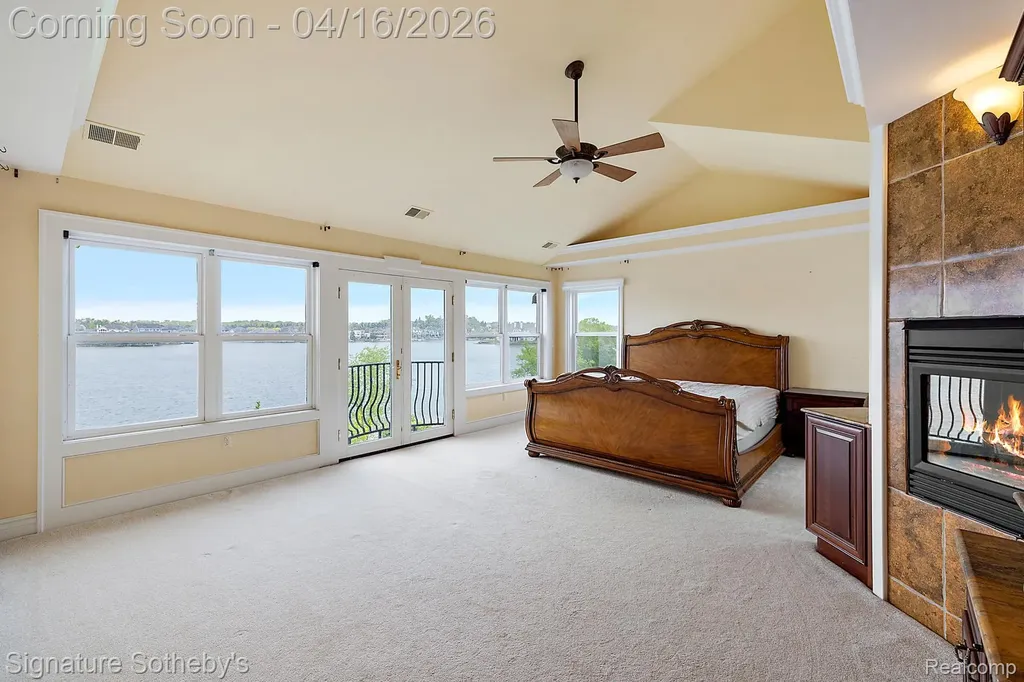 10611 Lighthouse Point Green Oak Township MI 48178