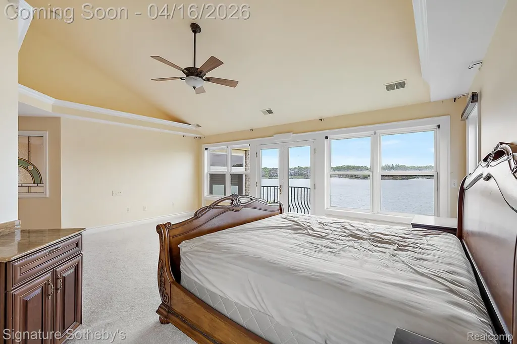 10611 Lighthouse Point Green Oak Township MI 48178