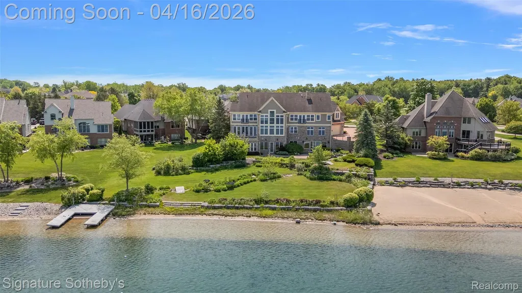 10611 Lighthouse Point Green Oak Township MI 48178