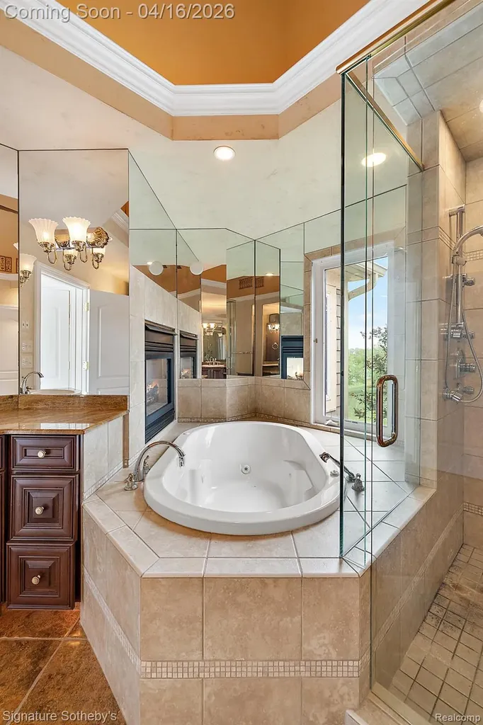10611 Lighthouse Point Green Oak Township MI 48178