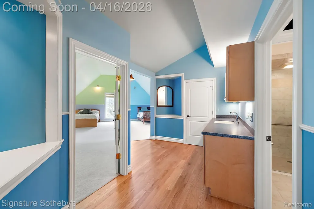 10611 Lighthouse Point Green Oak Township MI 48178