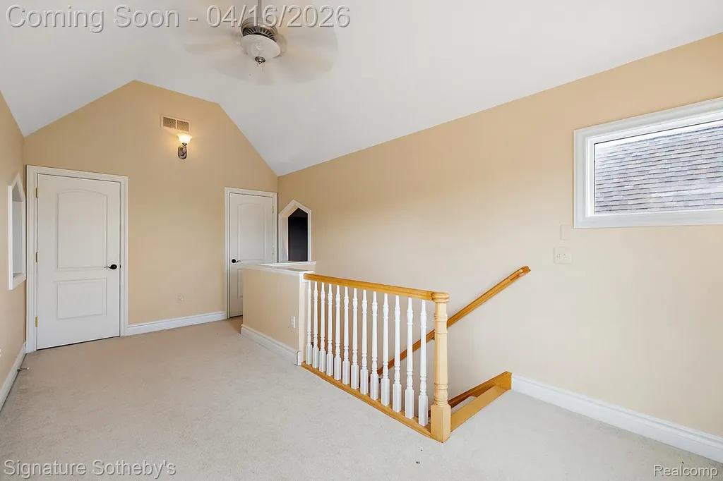 10611 Lighthouse Point Green Oak Township MI 48178