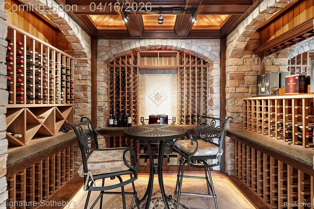 10611 Lighthouse Point Green Oak Township MI 48178