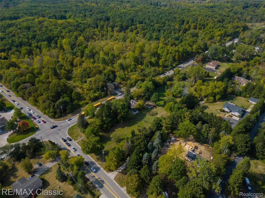 19150 Beck Road Northville Township MI 48167