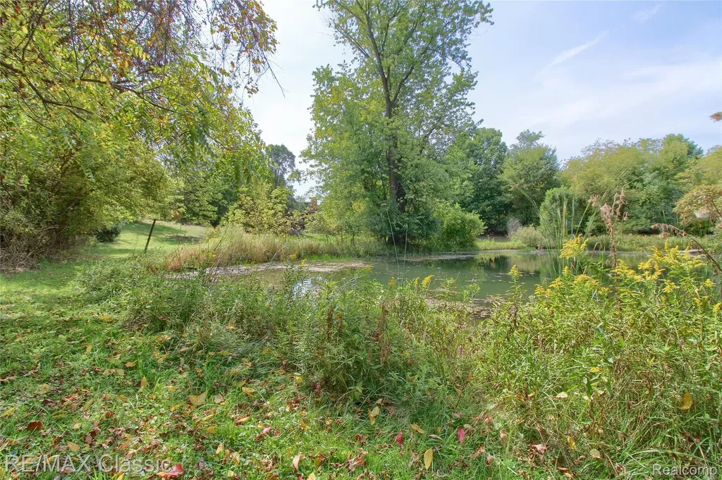 19150 Beck Road Northville Township MI 48167