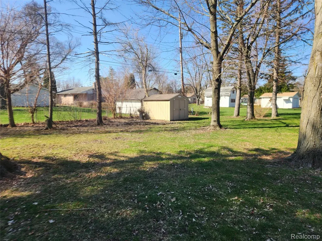 6103 Trenton Drive Flint Charter Township MI 48532