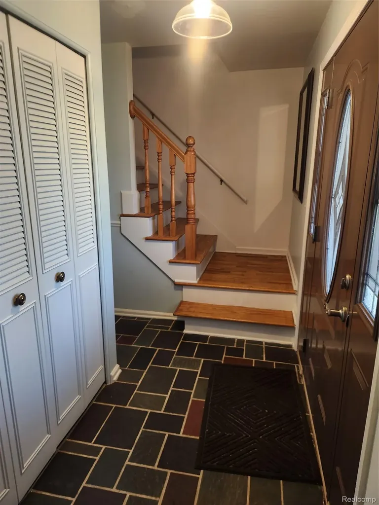 6103 Trenton Drive Flint Charter Township MI 48532