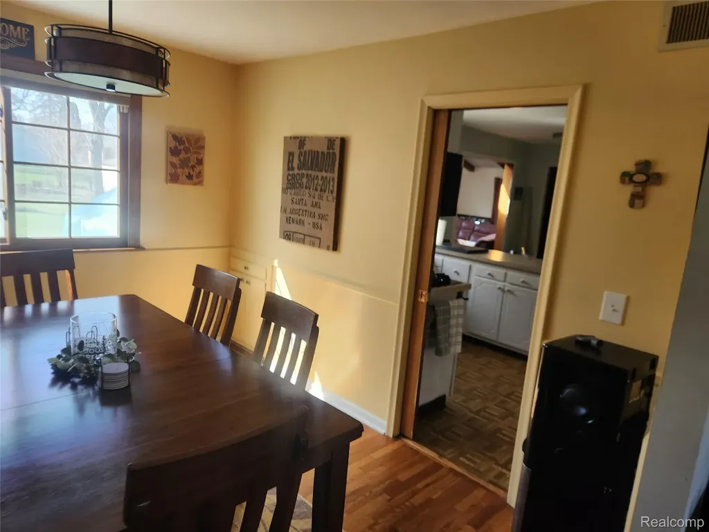 6103 Trenton Drive Flint Charter Township MI 48532