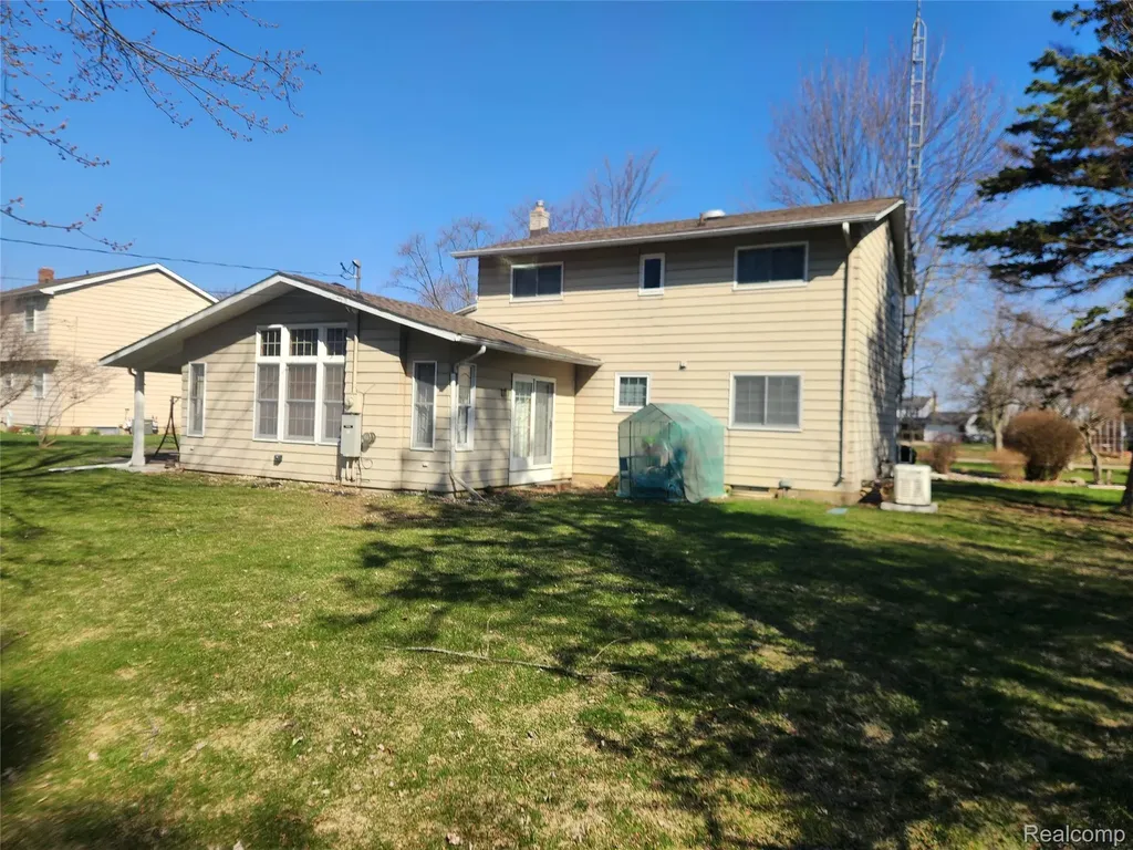 6103 Trenton Drive Flint Charter Township MI 48532