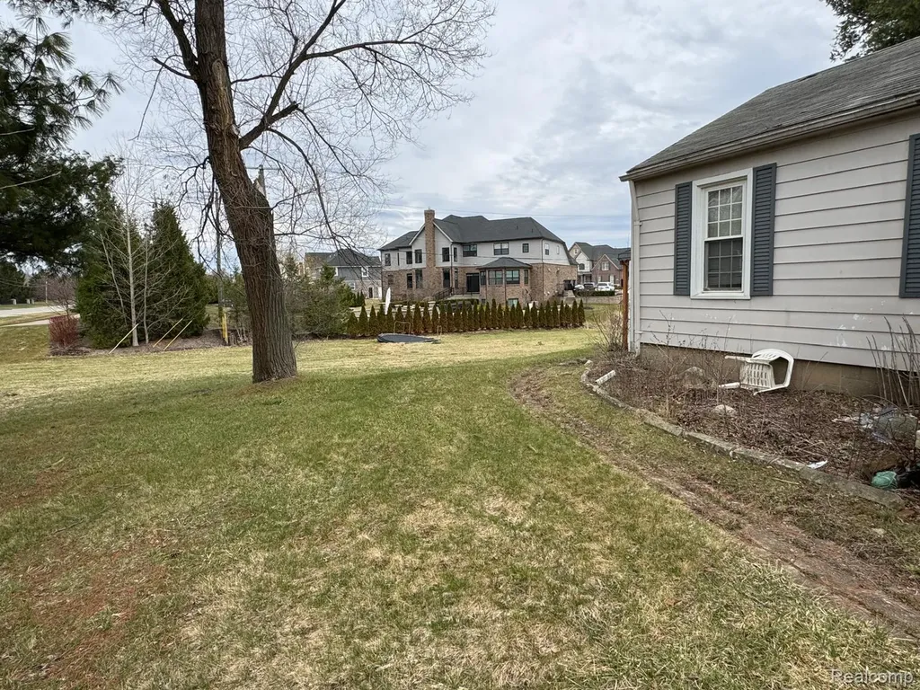 50285 7 Mile Road Northville Township MI 48167