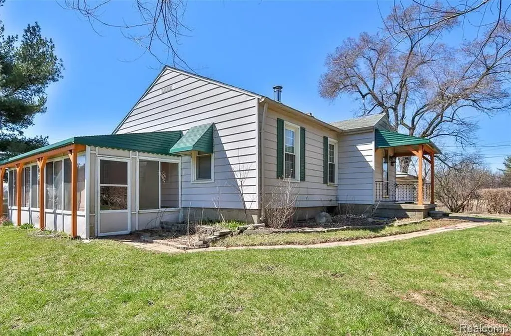 50285 7 Mile Road Northville Township MI 48167