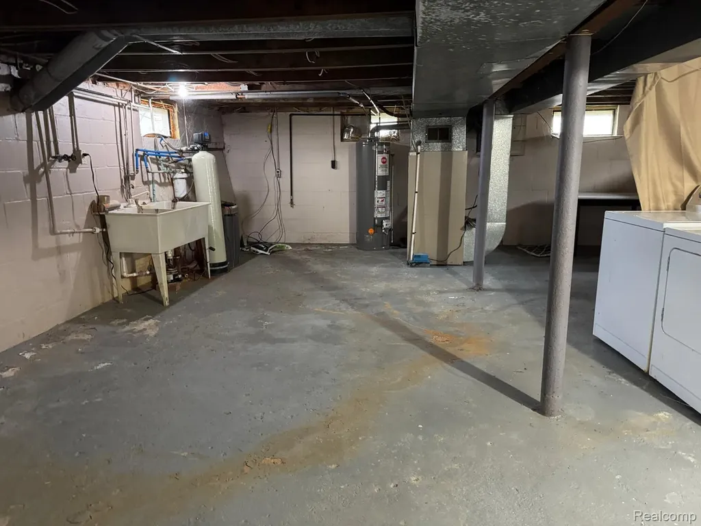 50285 7 Mile Road Northville Township MI 48167