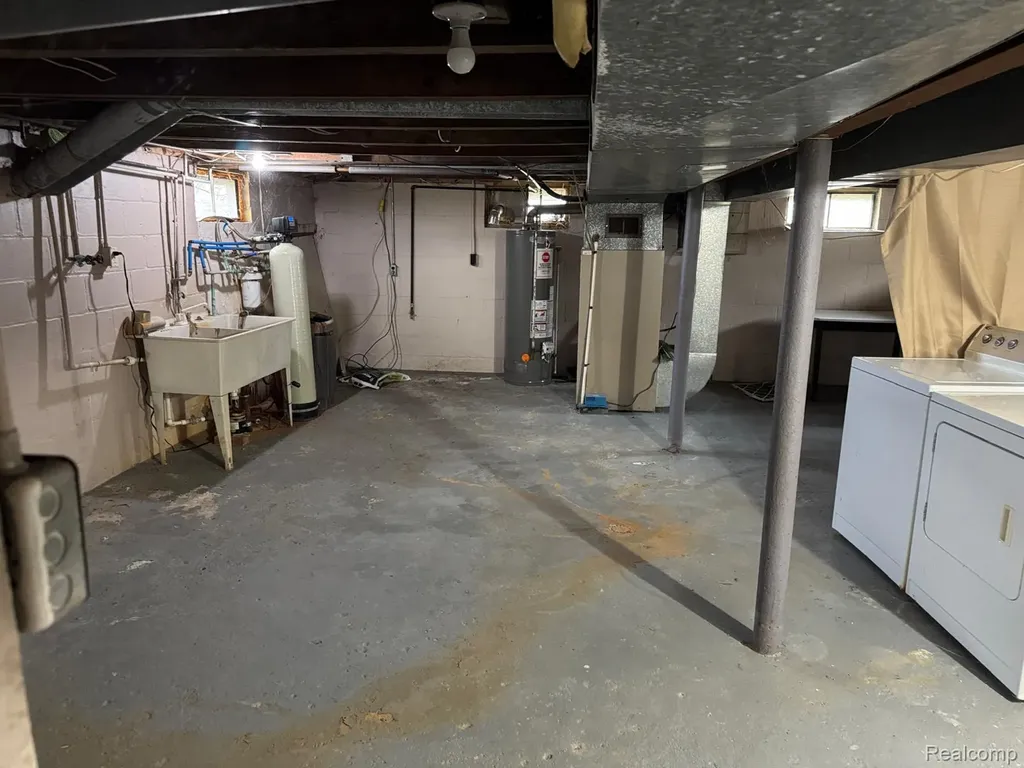 50285 7 Mile Road Northville Township MI 48167