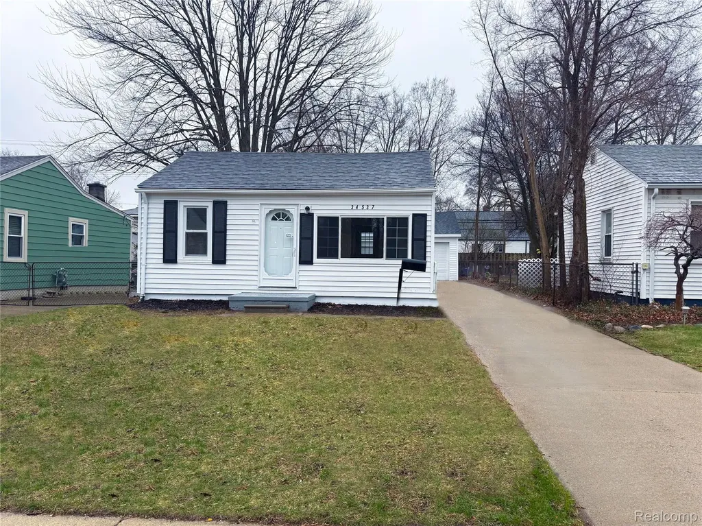 34537 Annapolis Street Wayne City MI 48184