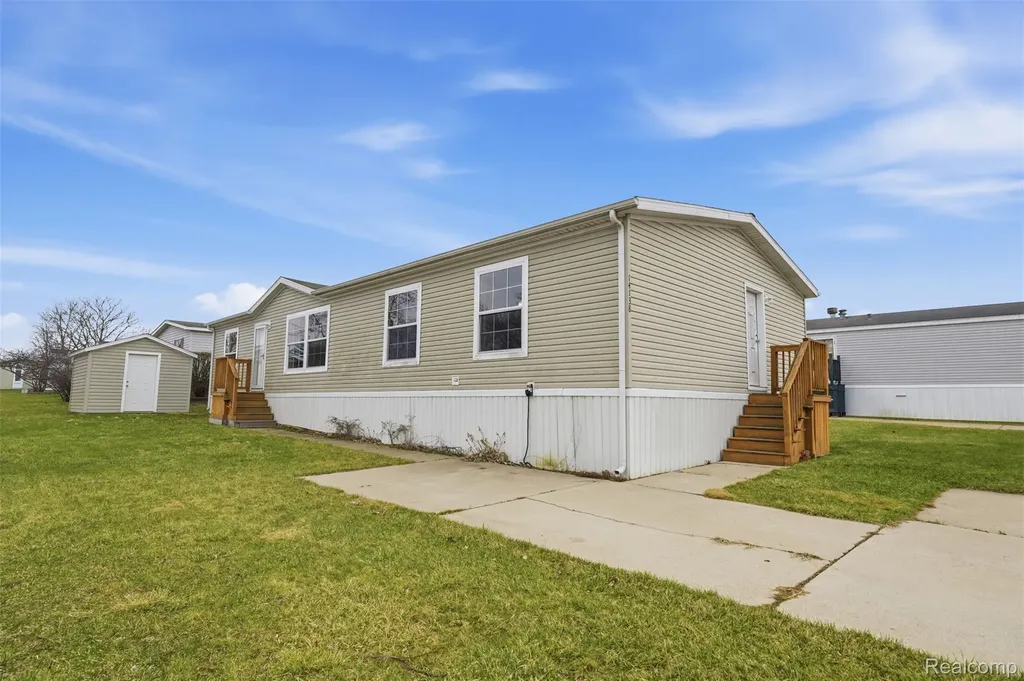 14138 E. Tyler Plymouth City MI 48170