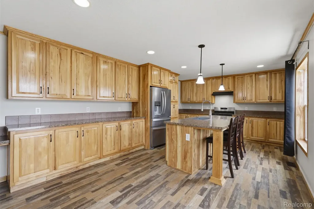 14138 E. Tyler Plymouth City MI 48170