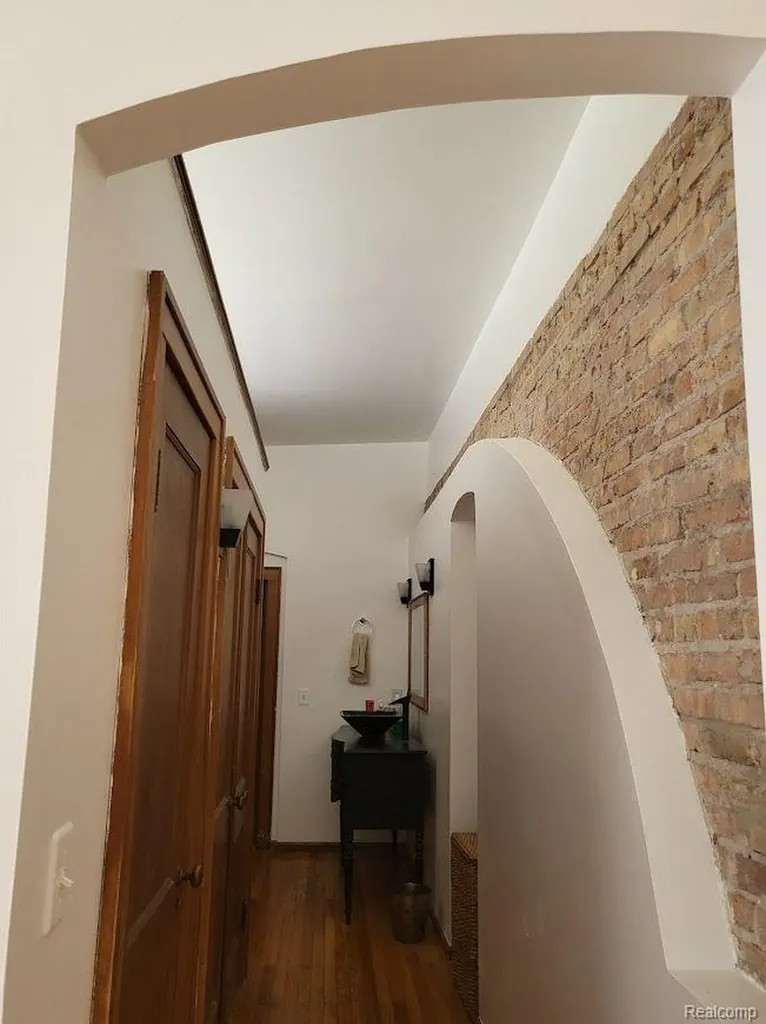 677 Selden Street Detroit City MI 48201