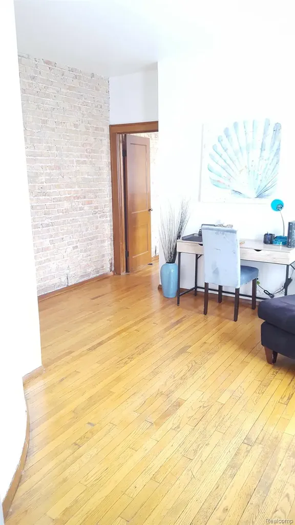 677 Selden Street Detroit City MI 48201