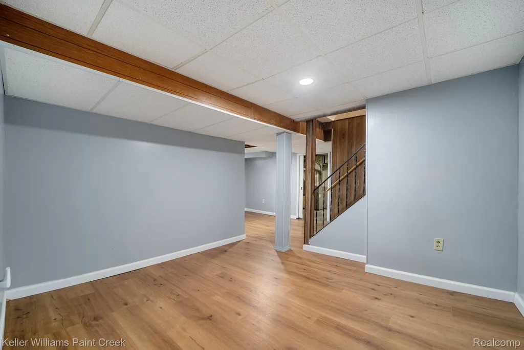 20926 Lennon Street Harper Woods City MI 48225