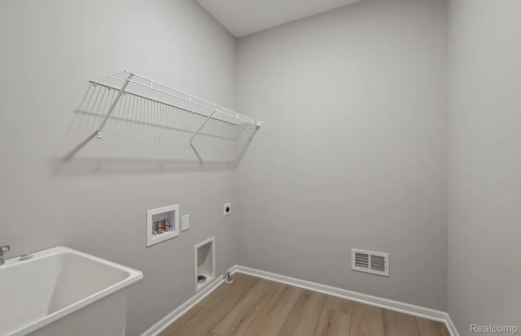 2015 Coventry Drive Independence Charter Township MI 48346