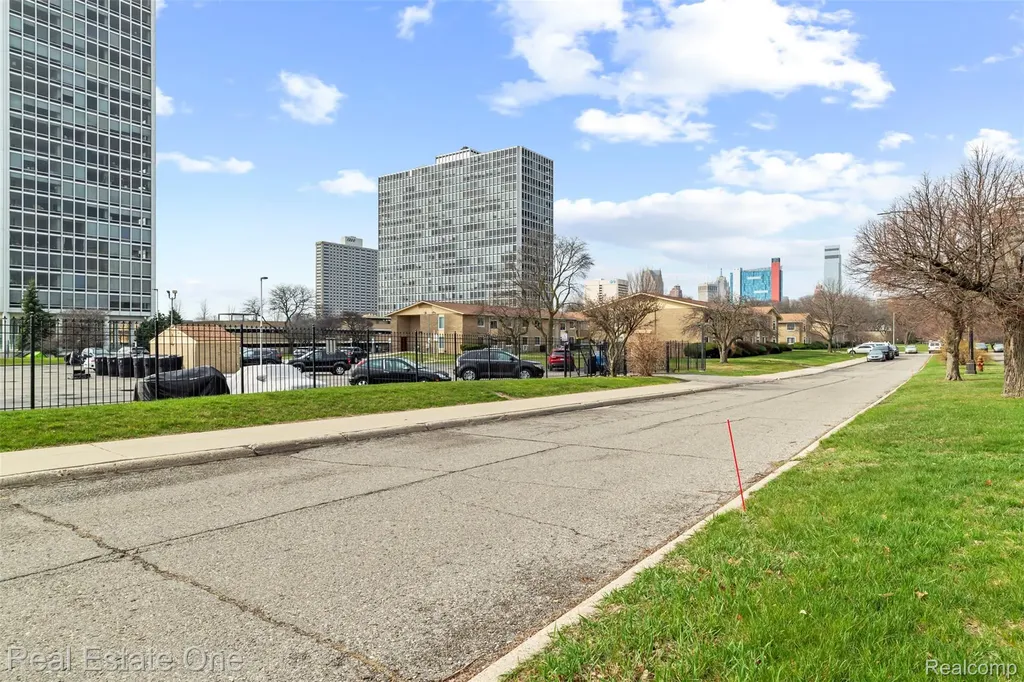1550 Cherboneau Place Detroit City MI 48207