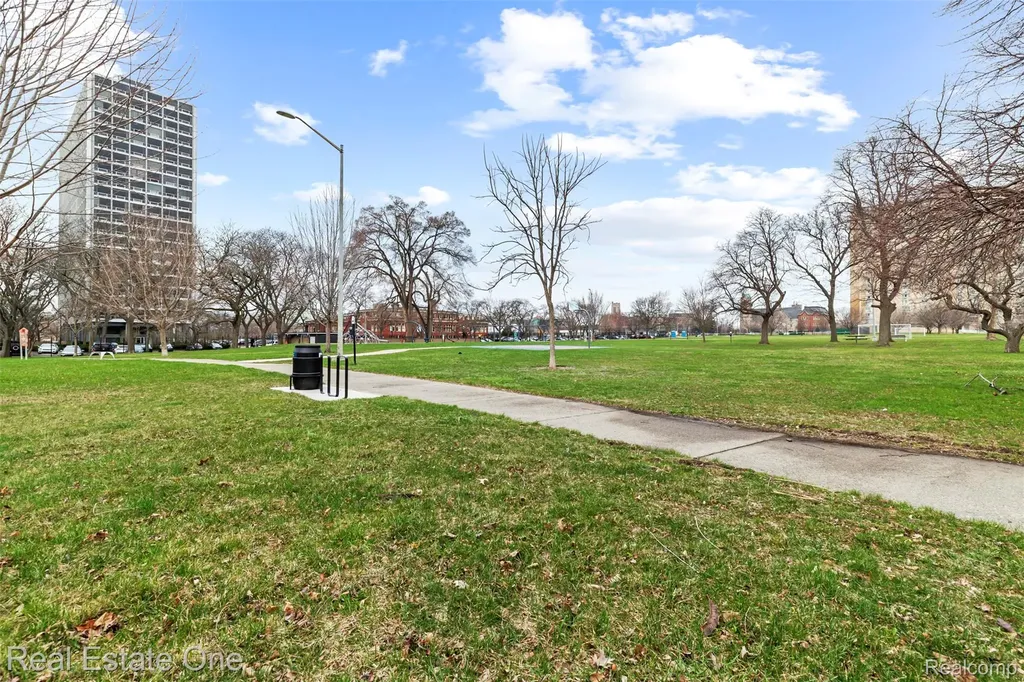 1550 Cherboneau Place Detroit City MI 48207